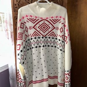 Super cute St. John’s Bay ballon sleeve sweater. Brand new with tags.